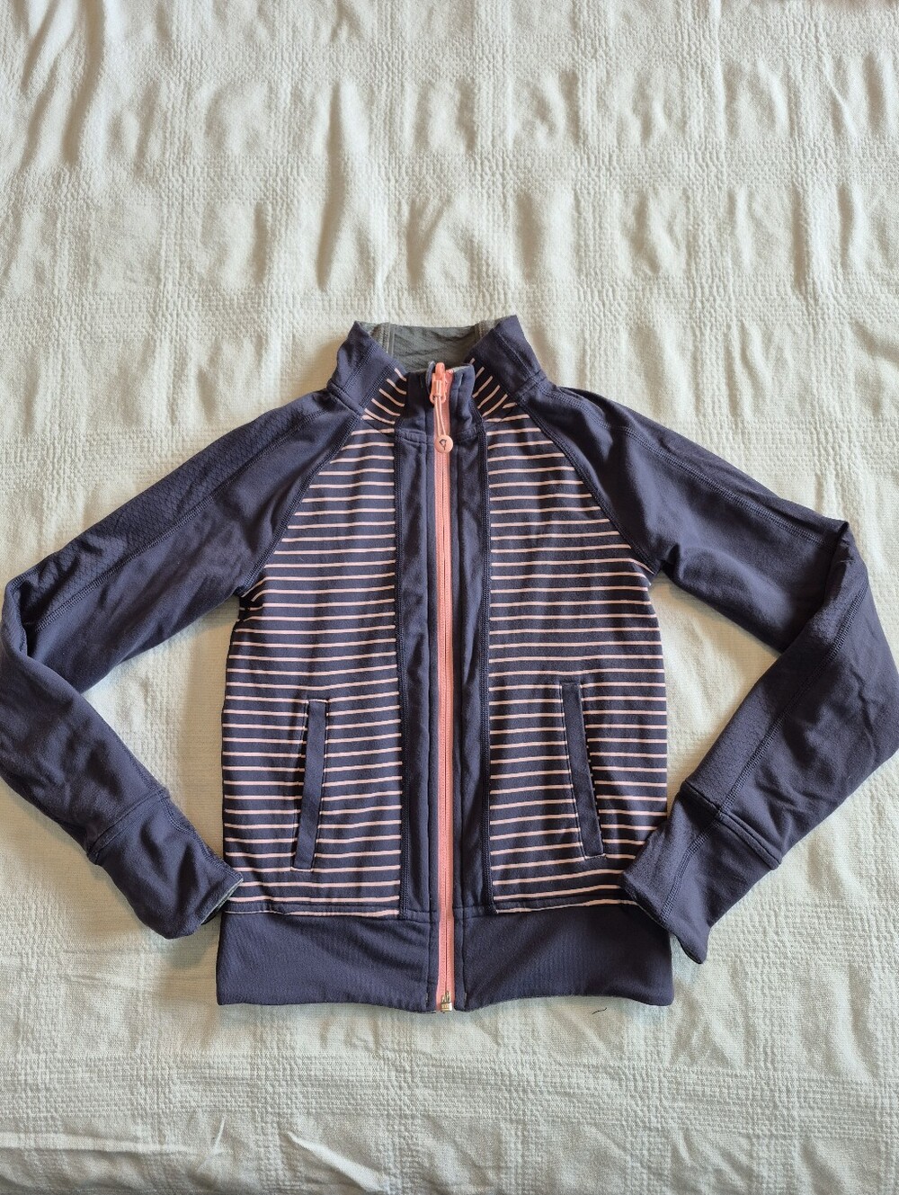 Ivivva girls size 4 reversible full zip up sweater, gray, peach VGUC